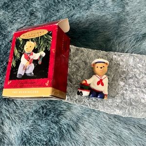 1993 Hallmark Keepsake Ornament from The Bearingers Bear Family